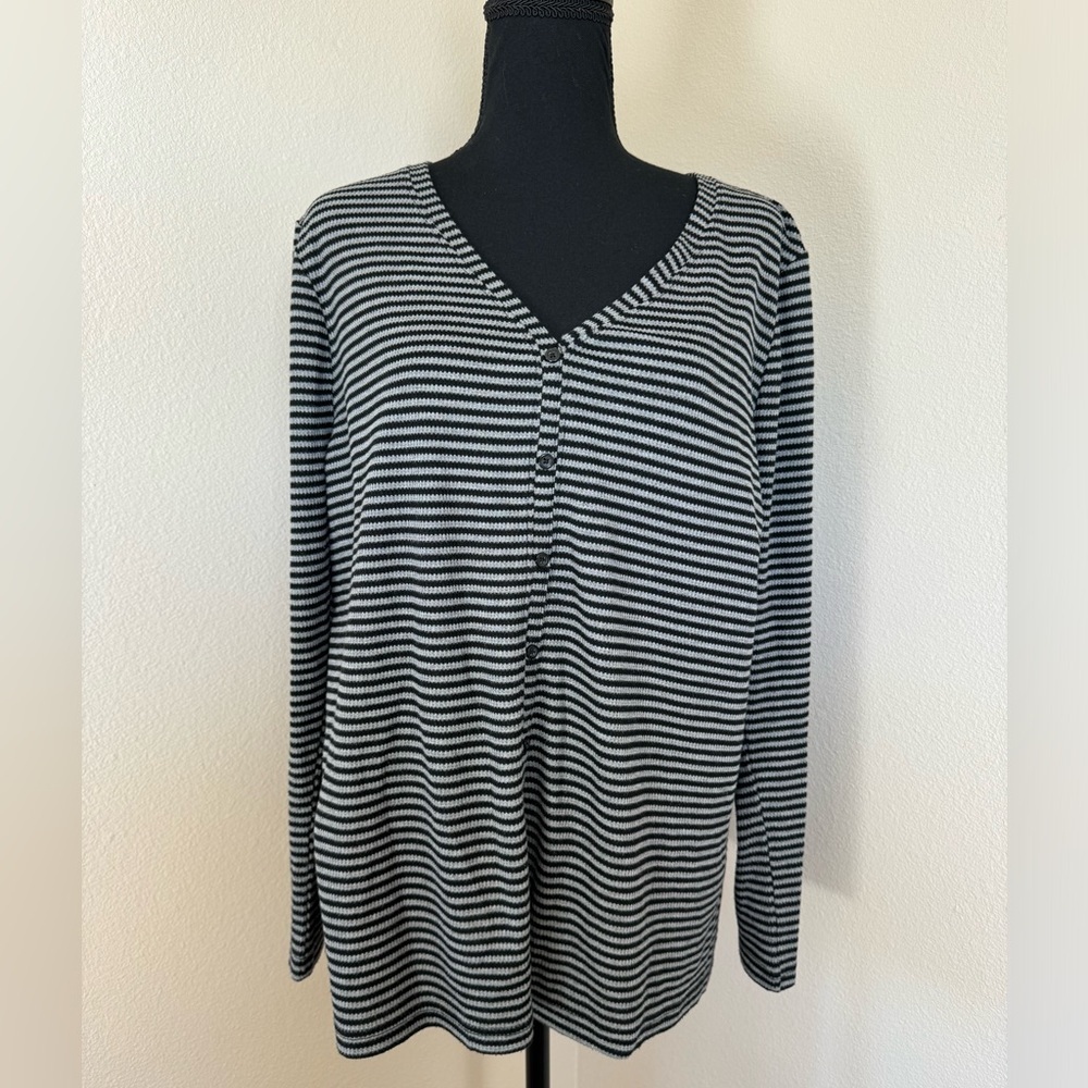 Women’s Lane Bryant Long Sleeve Top Size 14/16